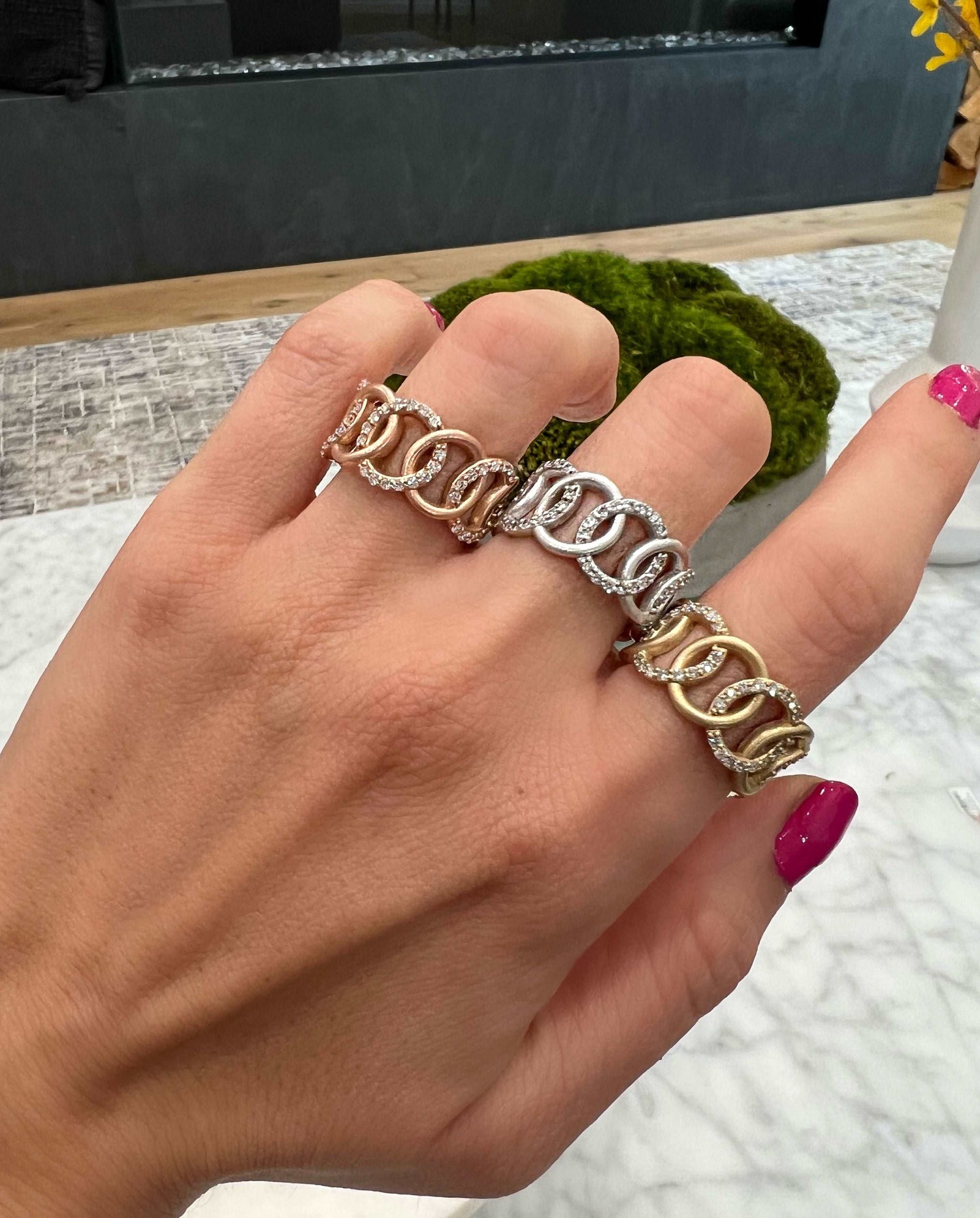 14K Diamond Interlocking Circle Ring Ring ABB-331-D  - Abtin & Co.