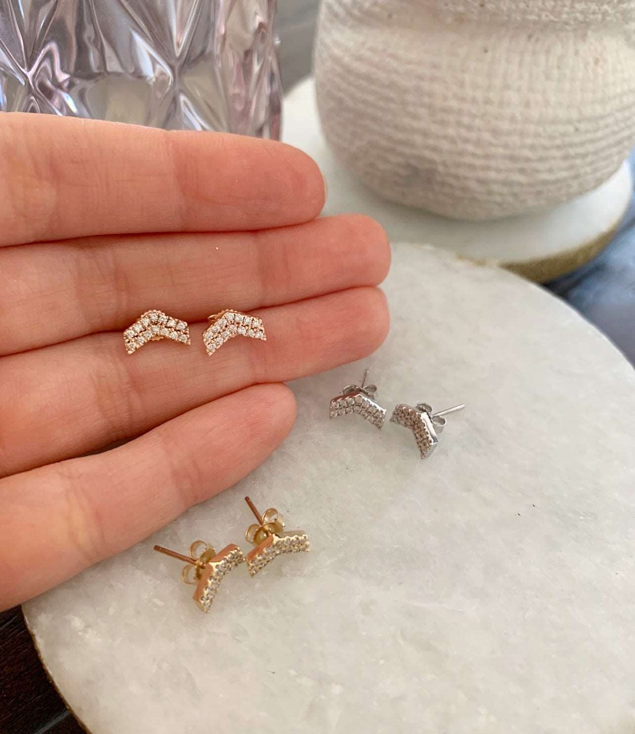 14K Gold Chevron Diamond Stud Earrings Earring   - Abtin & Co.