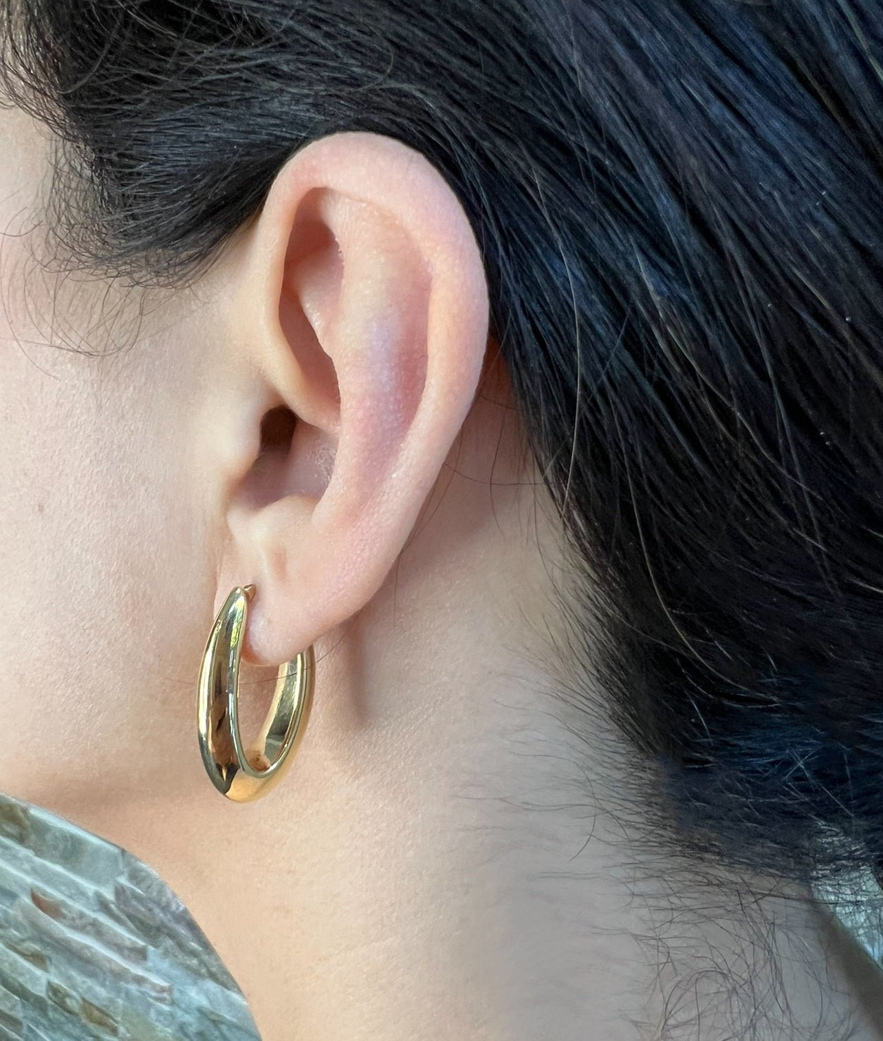 14K Gold Hallow U Hoop Earrings Earring ABGE-120-G  - Abtin & Co.