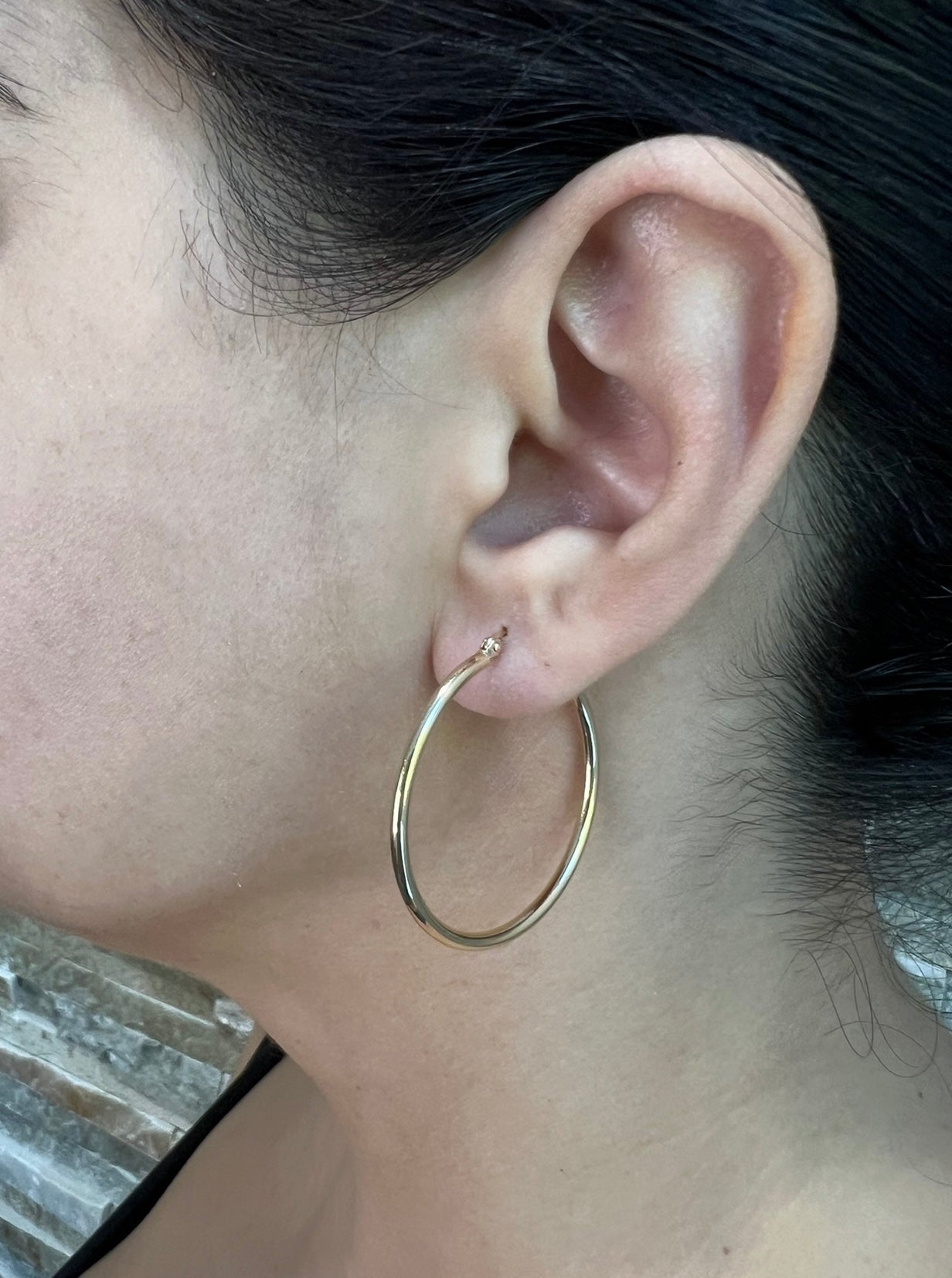 14K Gold Medium Tube Hoop earrings Earring ABGE-101.2-2-G  - Abtin & Co.
