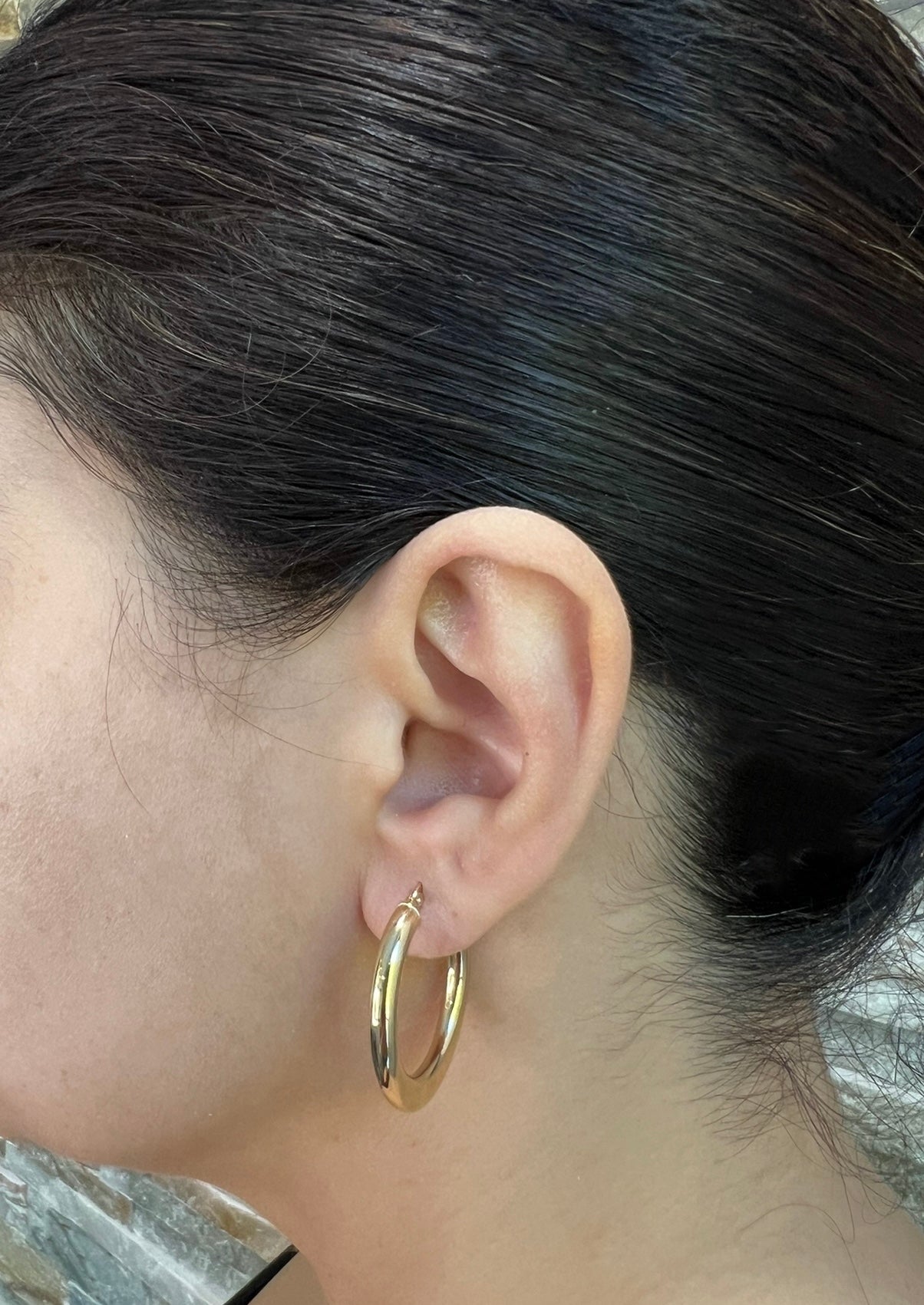 14K Gold Medium Tube Hoop Earrings Earring ABGE-110-G  - Abtin & Co.