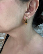 14K Gold Off-set U Hoop Earrings Earring ABGE-122-G  - Abtin & Co.