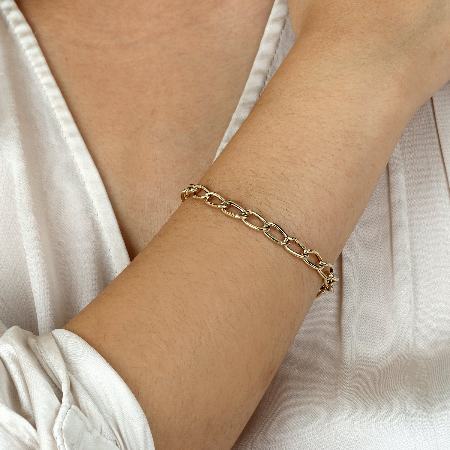 14K Gold Oval Link Light Chain Bracelet Bracelet ABGBR-101-G  - Abtin & Co.