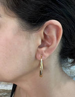 14K Gold Tapered Hoop Earrings Earring ABGE-115-G  - Abtin & Co.