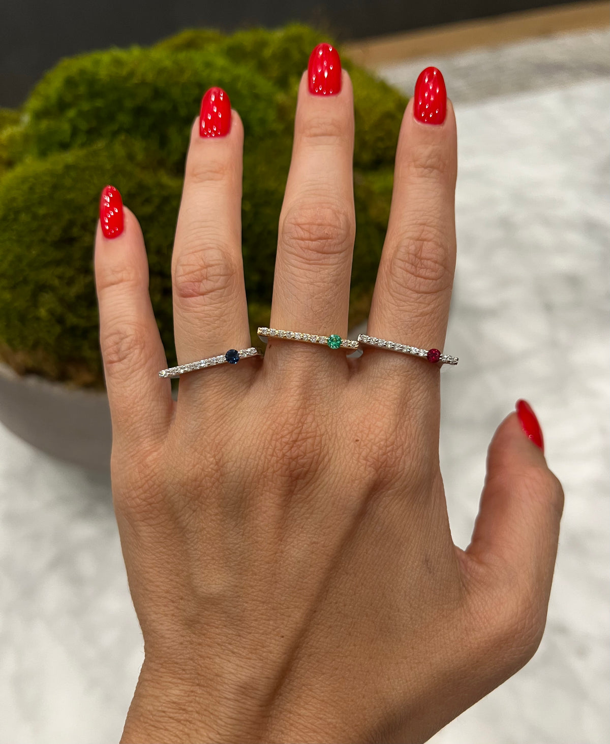 14K White Gold Emerald And Diamond Stacking Bar Ring - Abtin & Company 