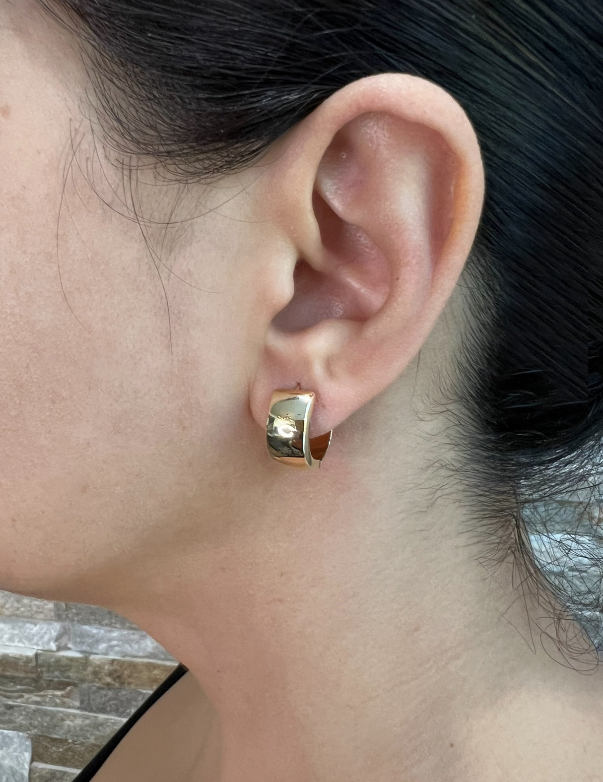 14K Gold Chunky Domed Hinge Huggie Earrings