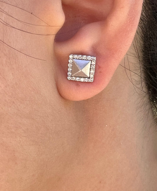14K Gold Modern Square Pyramid Matt Finishing Studs Diamond Earring - Abtin & Company 
