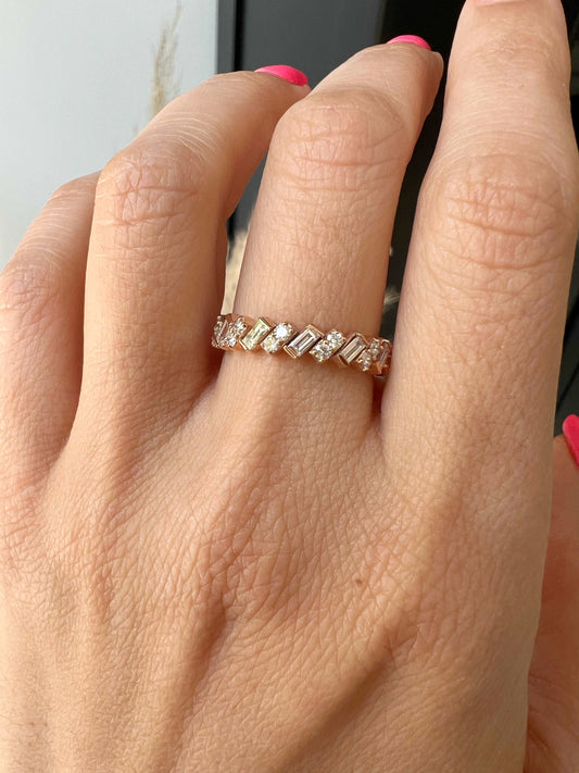 14K Gold Baguette & Round Diamond Wedding & Anniversary Band - Abtin & Company 