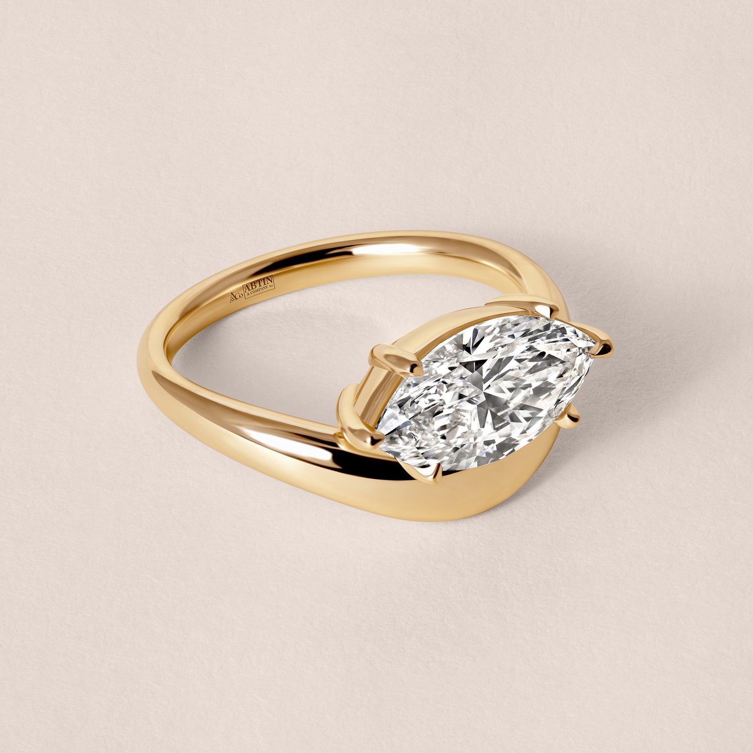 LIORA MARQUISE BASKET ENGAGEMENT Ring