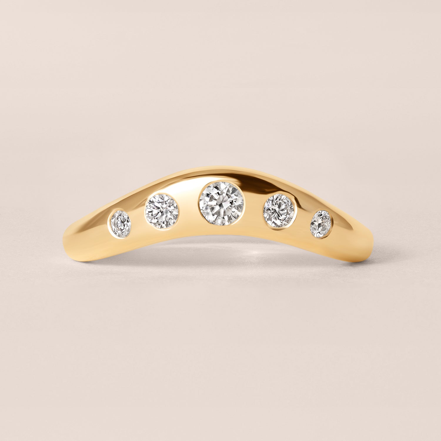 LIORA DIAMOND CONTOUR Band
