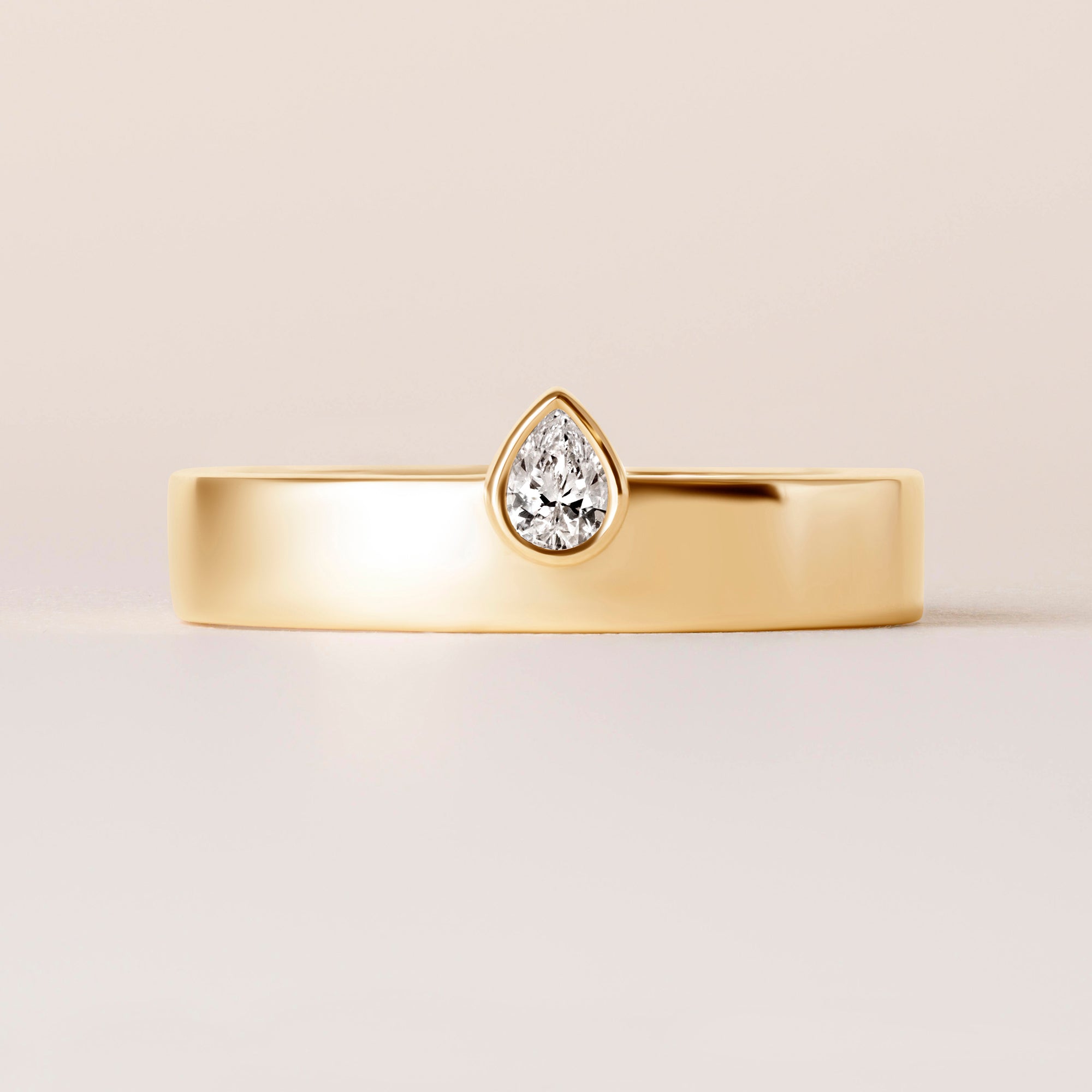 Vertical Pear Centerline Edge Ring