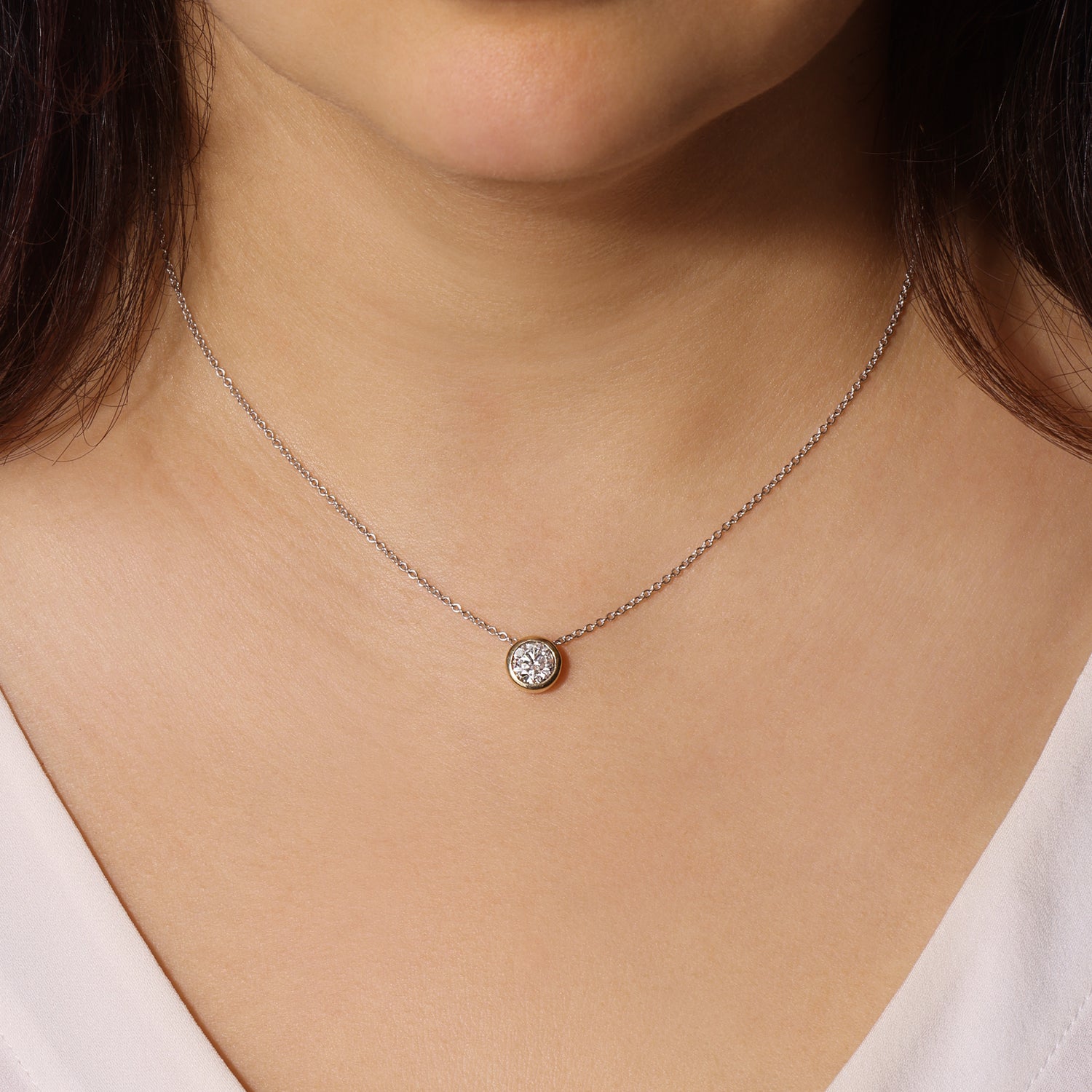 Round Bezel Lumière Pendant