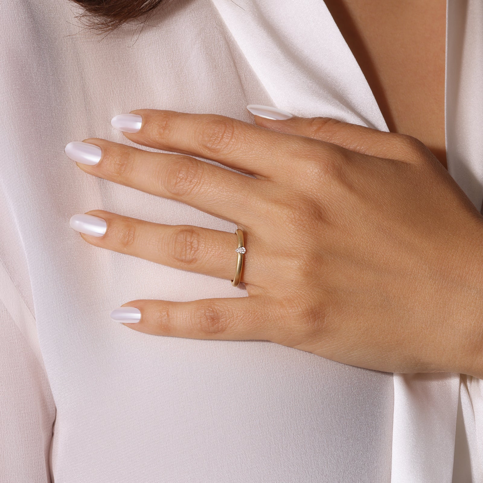 Illusion Round Tension Ring