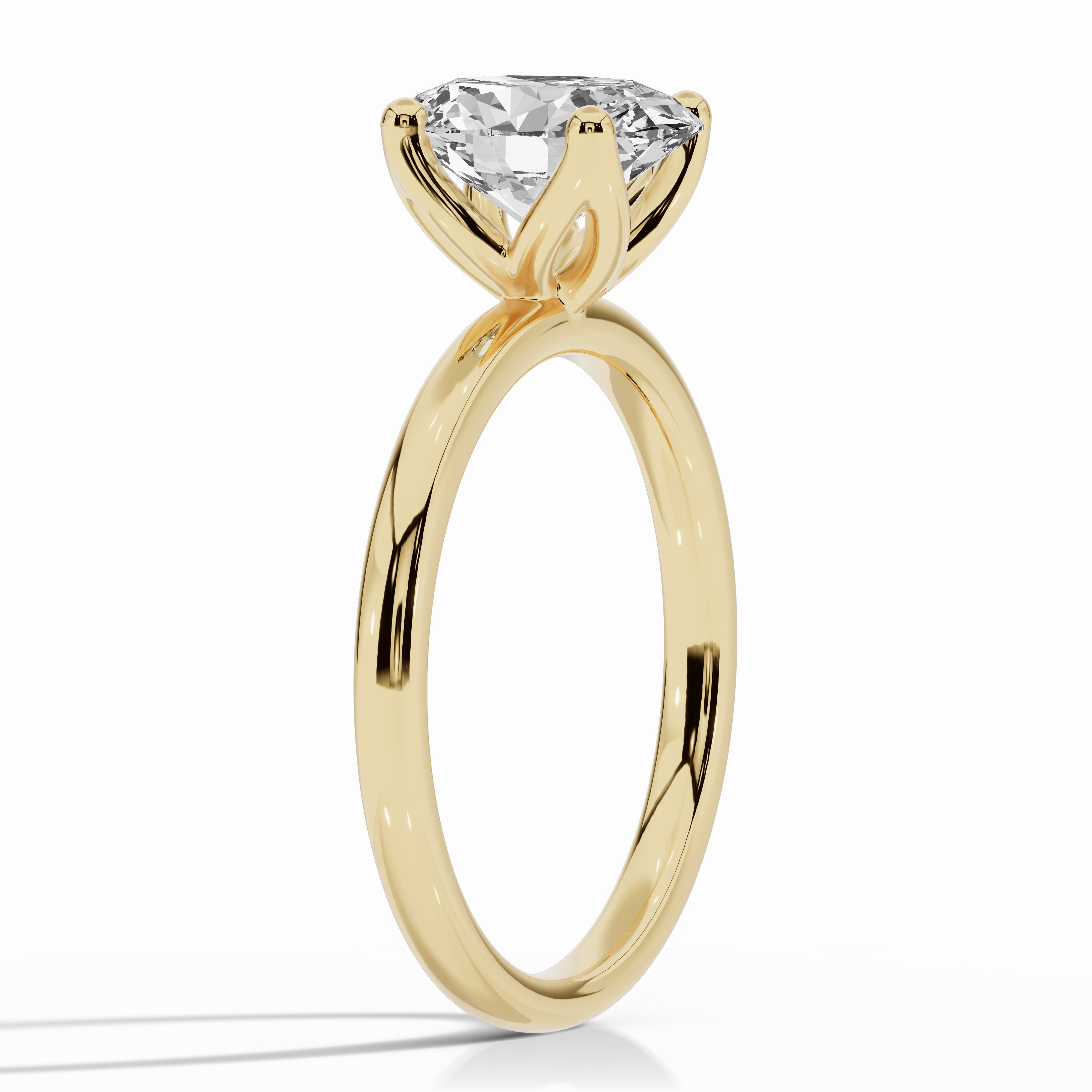 Oval Lustre Solitaire