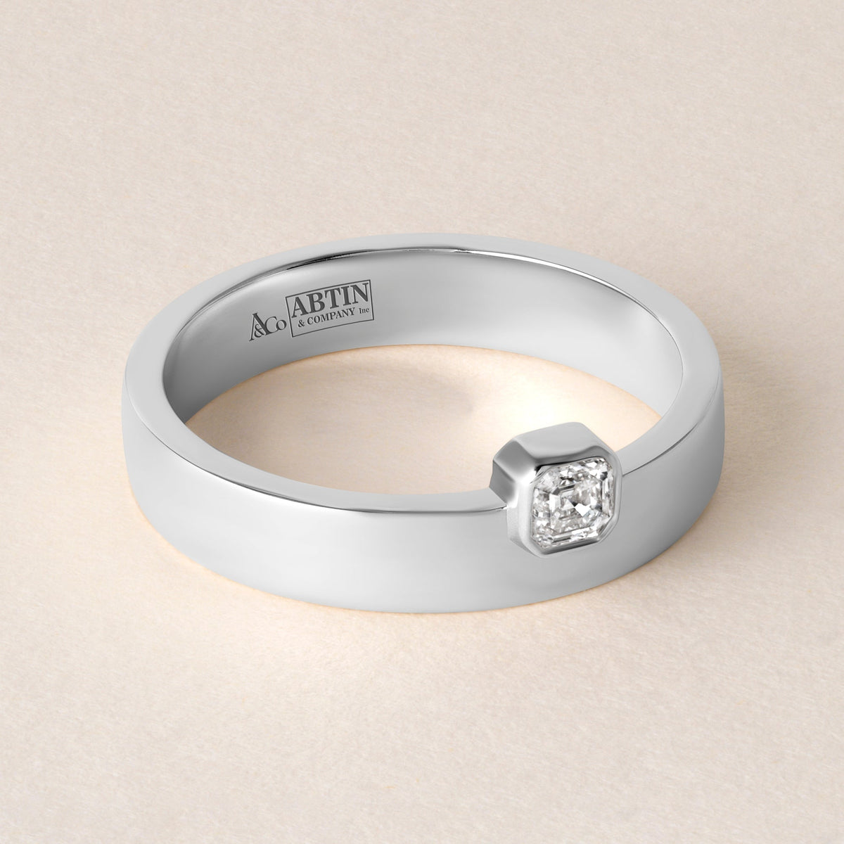 Asscher Centerline Edge Ring Ring ABB-713.1V1-AS-D-14  - Abtin & Co.