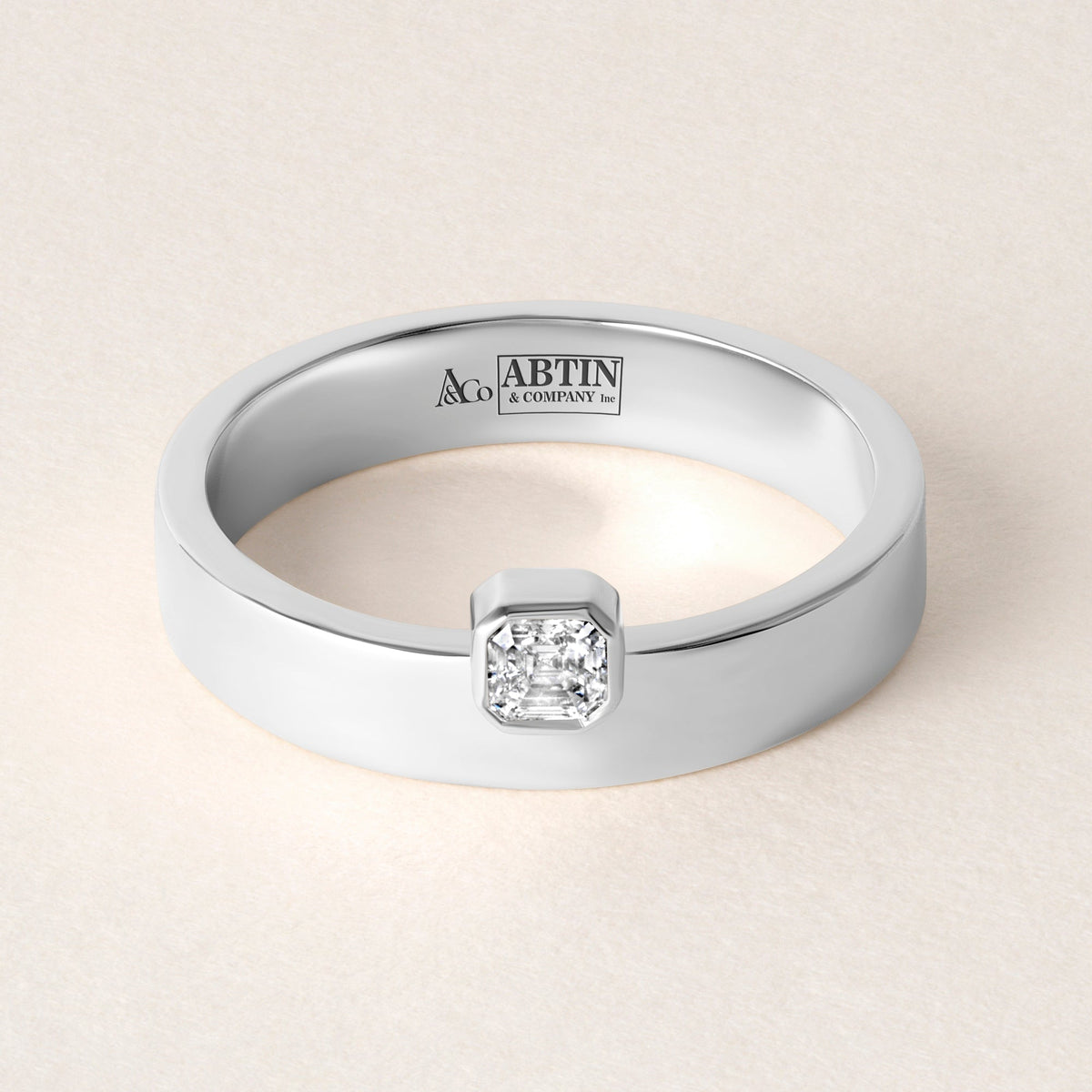 Asscher Centerline Edge Ring Ring ABB-713.1V1-AS-D-14  - Abtin & Co.