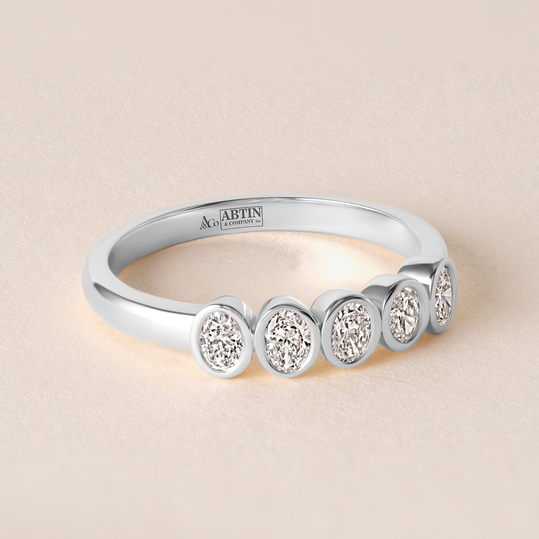 Aurora Asscher Elegance Band Ring ABB-714-OV-D-3  - Abtin & Co.