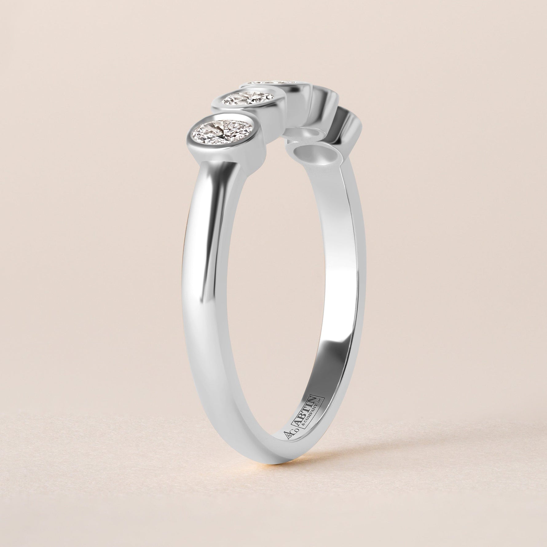 Aurora Asscher Elegance Band Ring ABB-714-OV-D-3  - Abtin & Co.