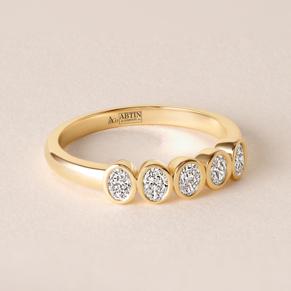 Aurora Asscher Elegance Band Ring ABB-714-OV-D-1  - Abtin & Co.