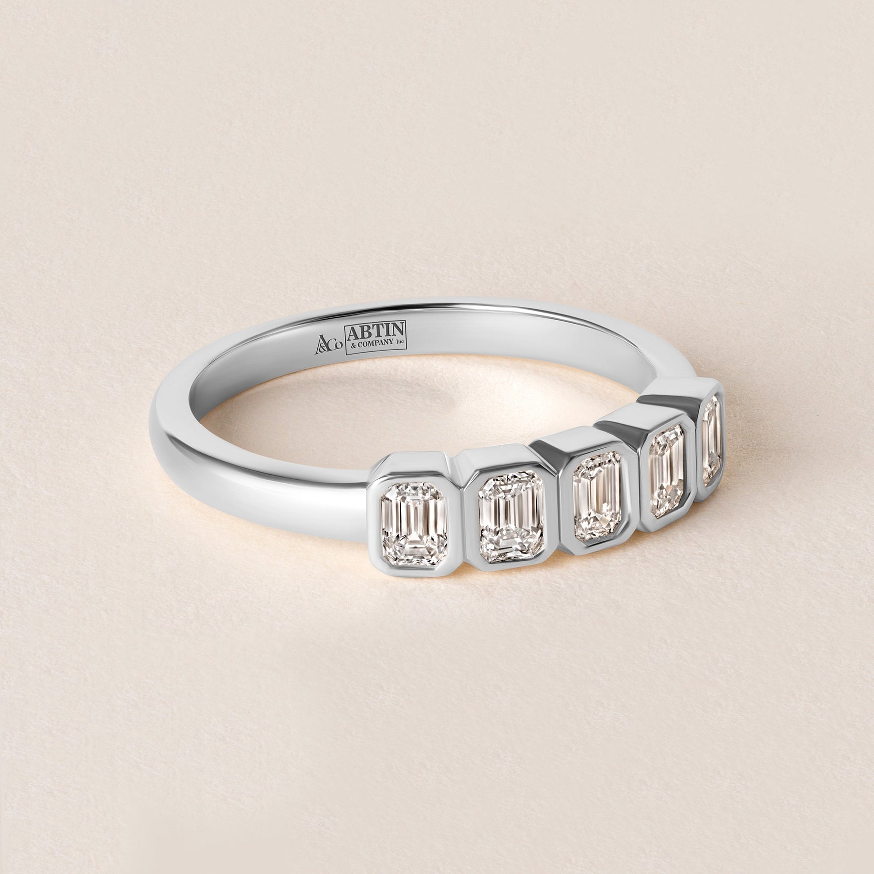 Aurora Emerald Cut Elegance Band Ring ABB-714-EM-D-3  - Abtin & Co.