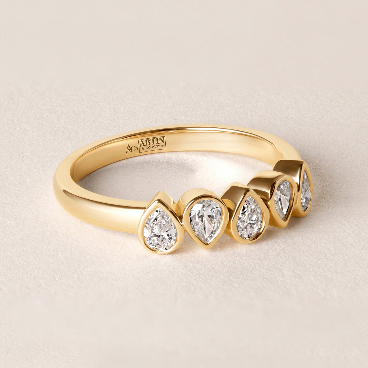 Aurora Pear Elegance Band Ring ABB-714-PR-D-1  - Abtin & Co.