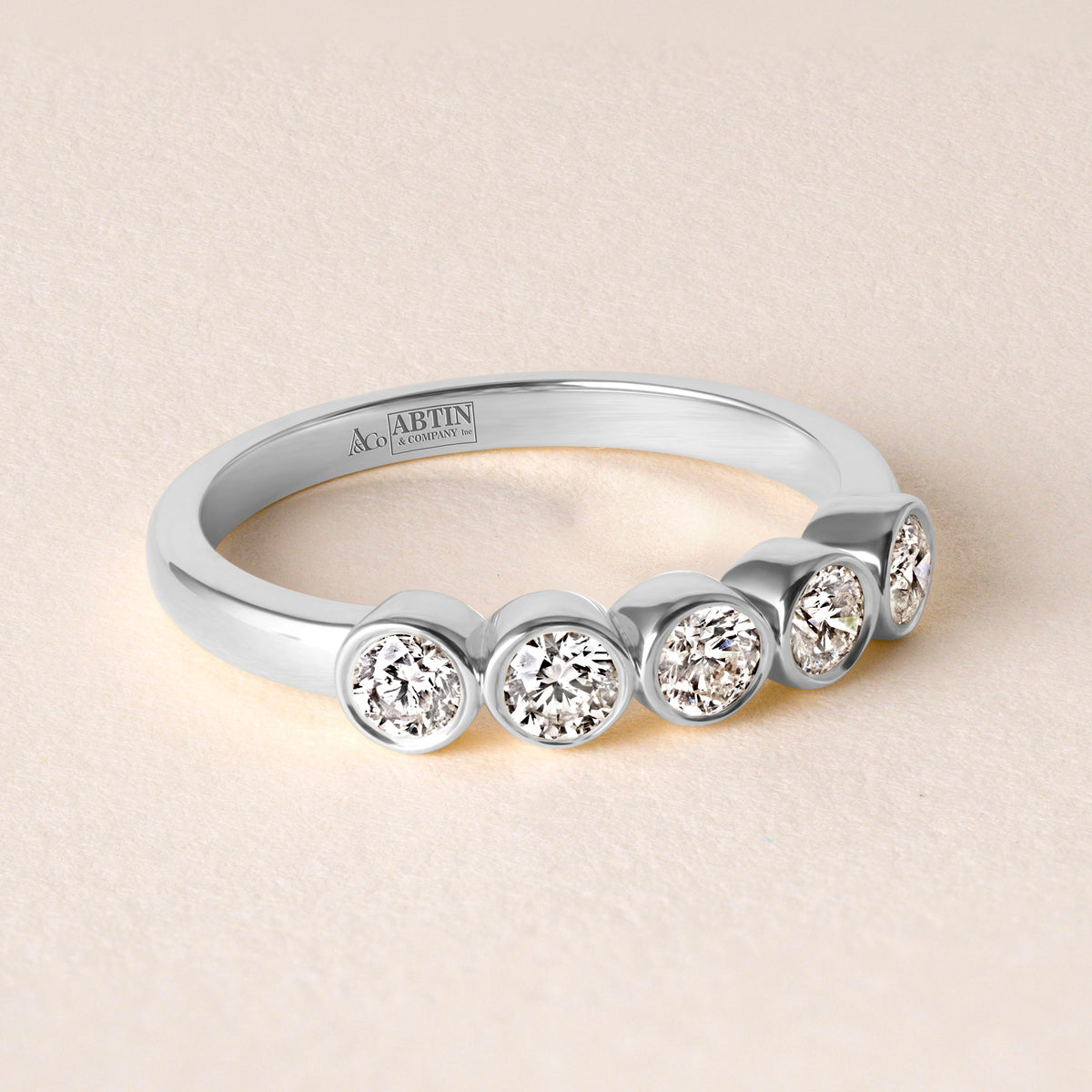 Aurora Round Elegance Band Ring ABB-714-RD-D-3  - Abtin & Co.