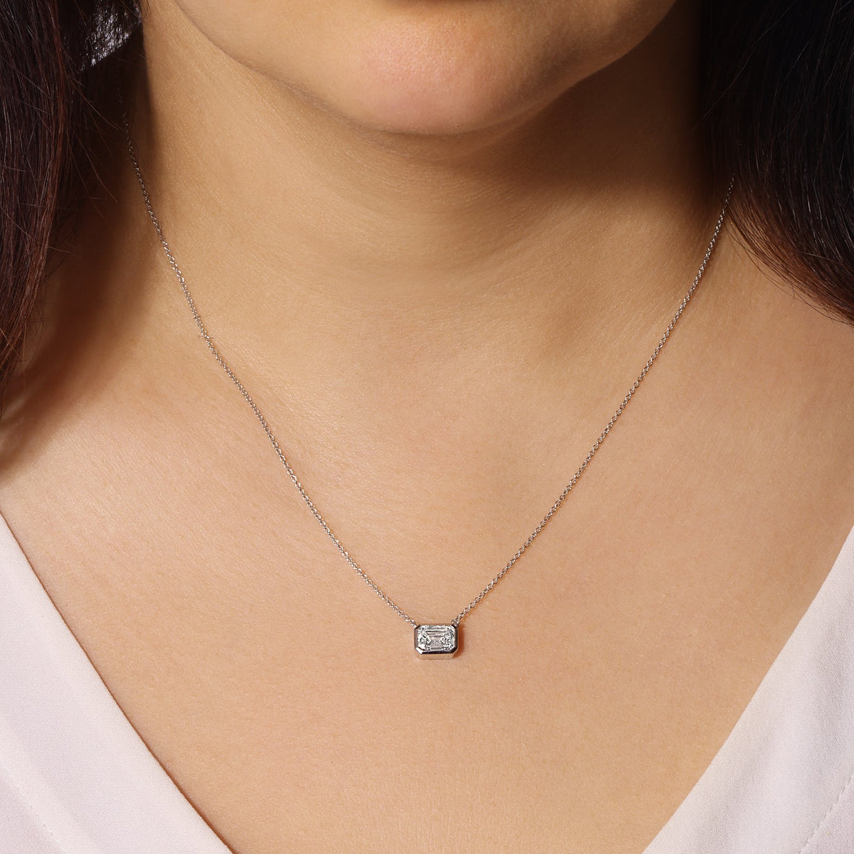 Emerald Cut Bezel Lumière Pendant Pendant ABP-225.1-LGD-1  - Abtin & Co.