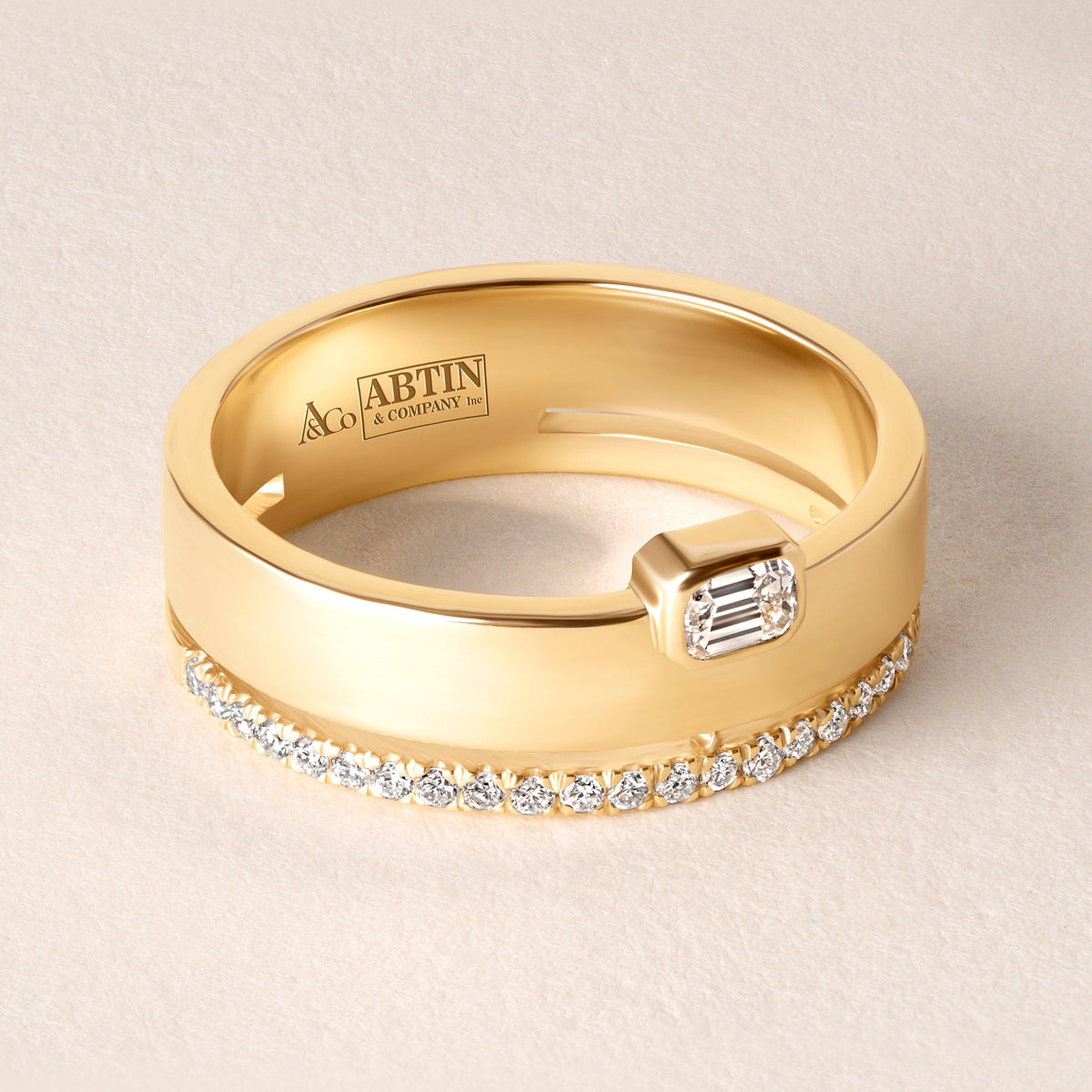Emerald Cut Élevé Band Ring ABB-713.1-V2-EM-D-1  - Abtin & Co.
