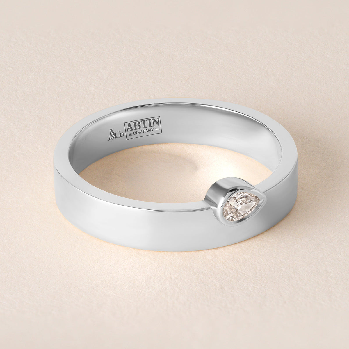 Horizontal Pear Centerline Edge Ring Ring ABB-713.1V1-PR1-D-3  - Abtin & Co.