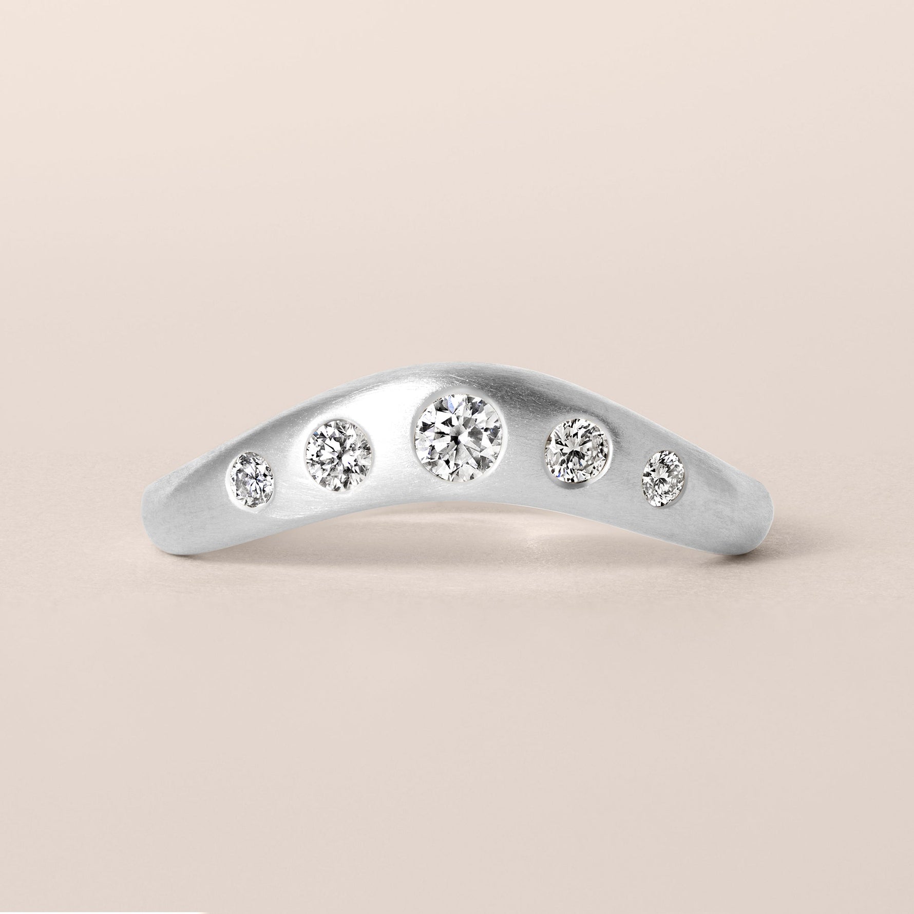 LIORA DIAMOND CONTOUR Band Ring ABB-843-D-5  - Abtin & Co.