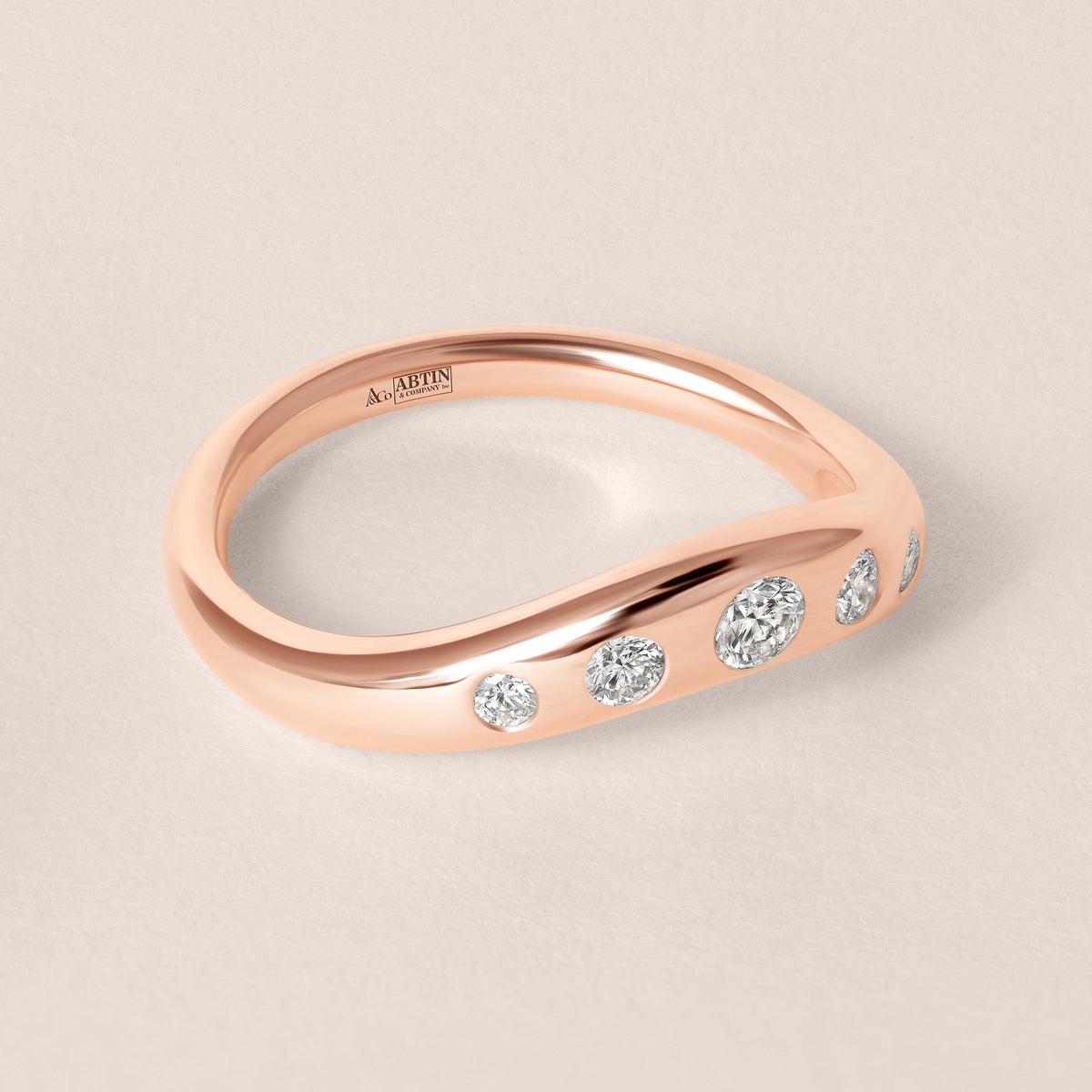 LIORA DIAMOND CONTOUR Band Ring ABB-843-D-10  - Abtin & Co.