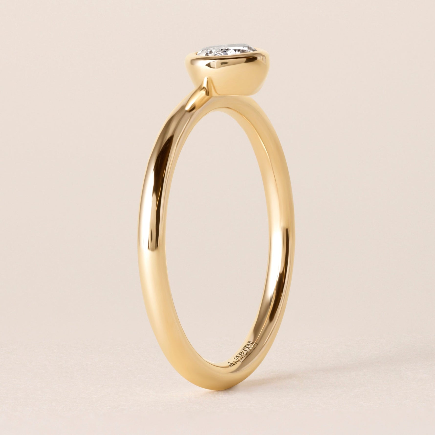 Offset Cushion Lux Ring Ring ABB-710.3-CU-D-1  - Abtin & Co.