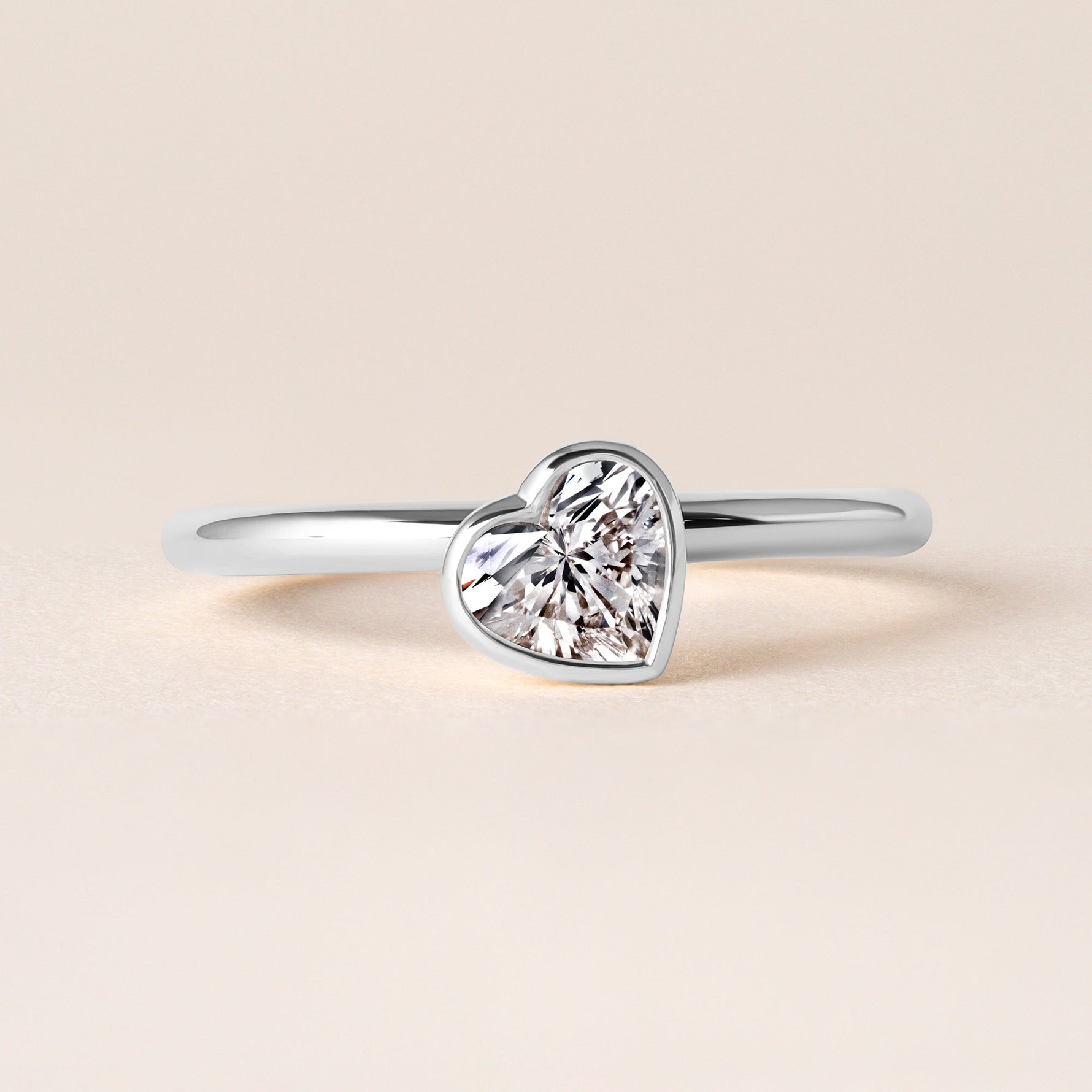 Offset Heart Lux Ring Ring ABB-710.3-HT-D-3  - Abtin & Co.
