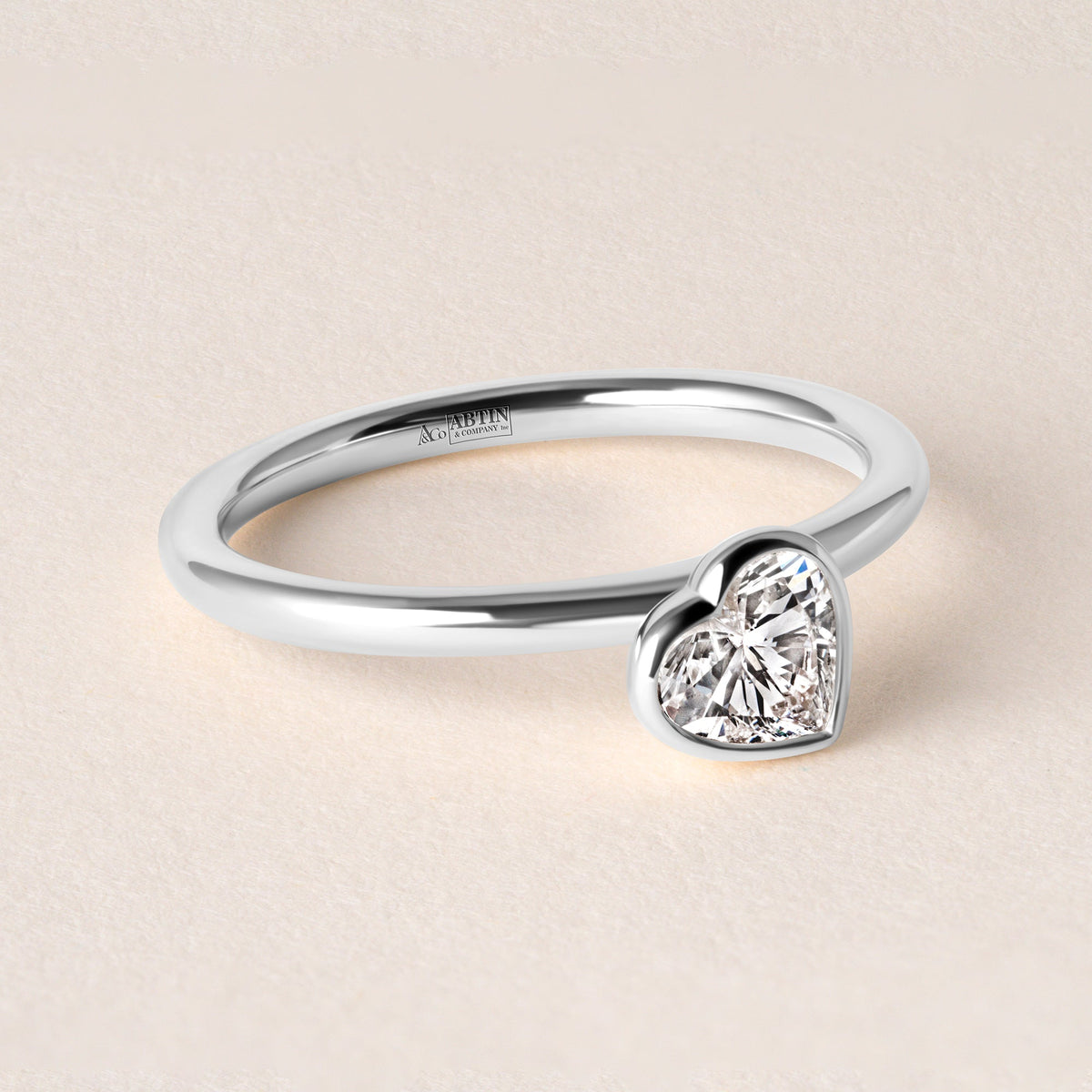 Offset Heart Lux Ring Ring ABB-710.3-HT-D-5  - Abtin & Co.