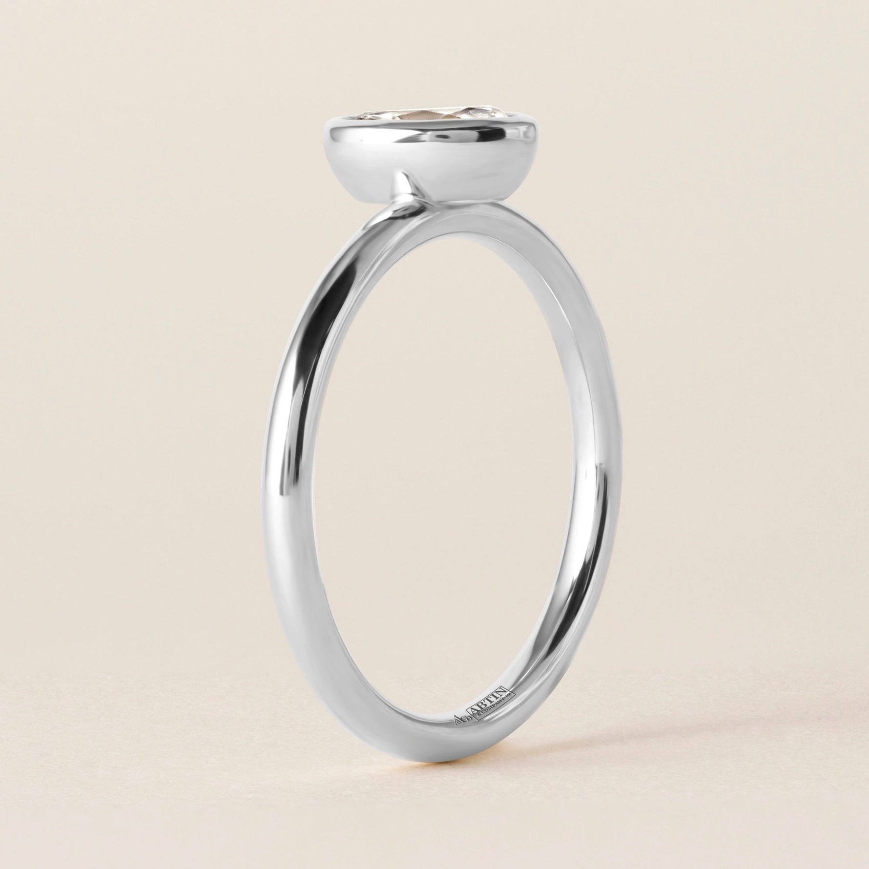 Offset Oval Lux Ring Ring ABB-710.3-OV-D-3  - Abtin & Co.