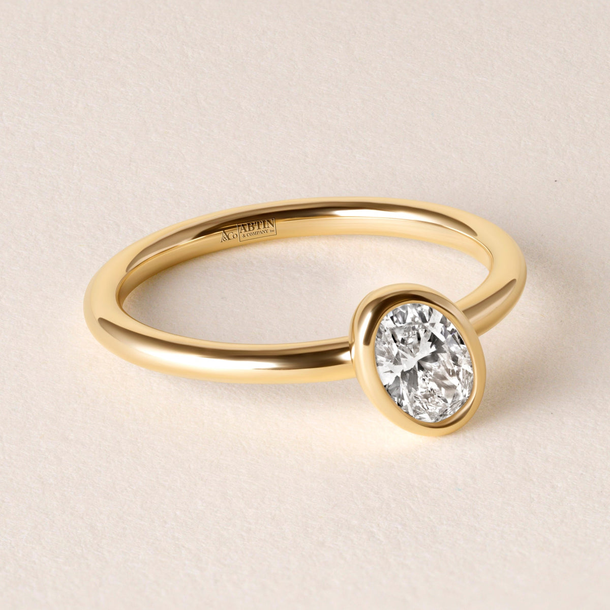 Offset Oval Lux Ring Ring ABB-710.3-OV-D-1  - Abtin & Co.