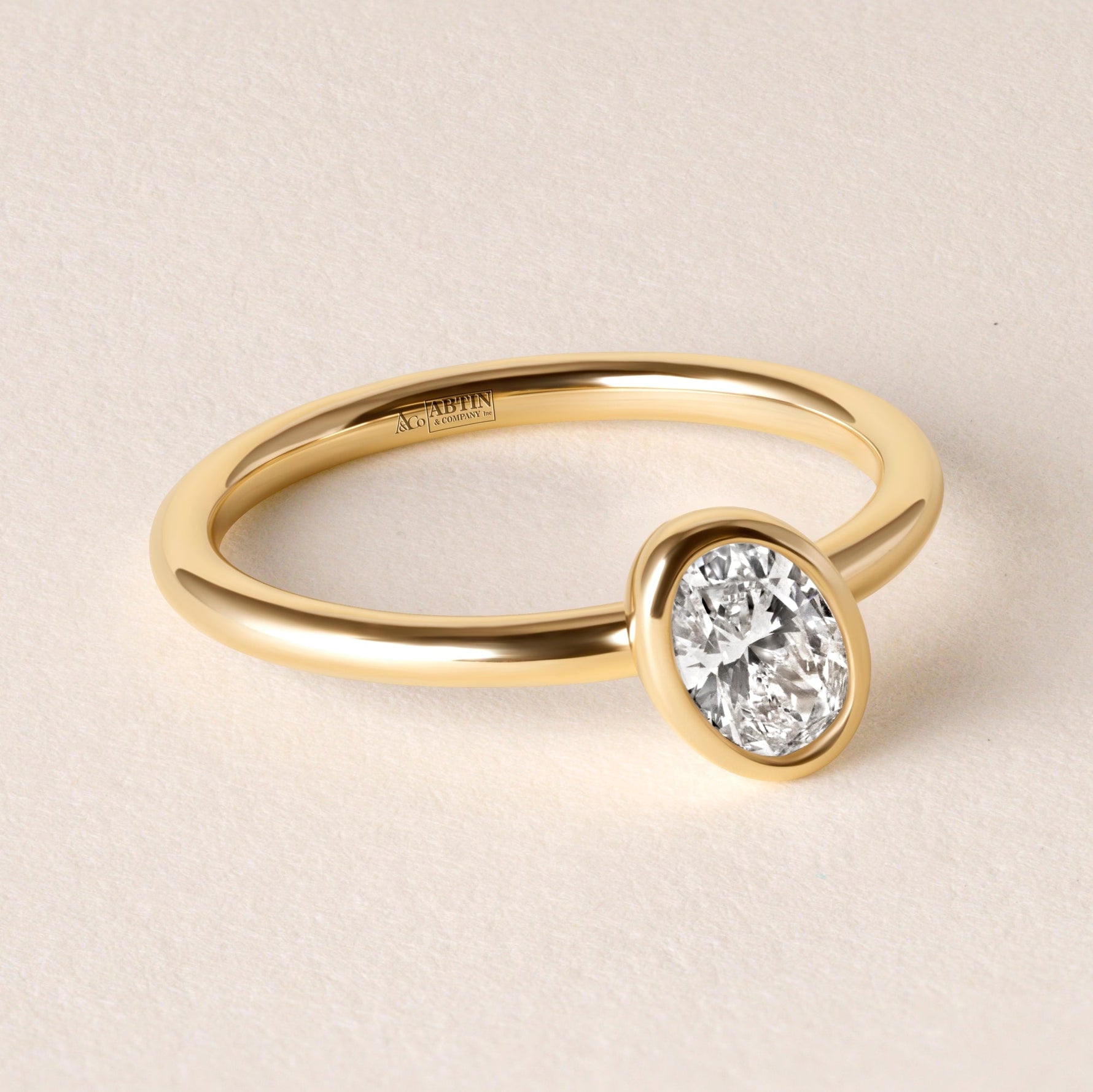 Offset Oval Lux Ring Ring ABB-710.3-OV-D-1  - Abtin & Co.