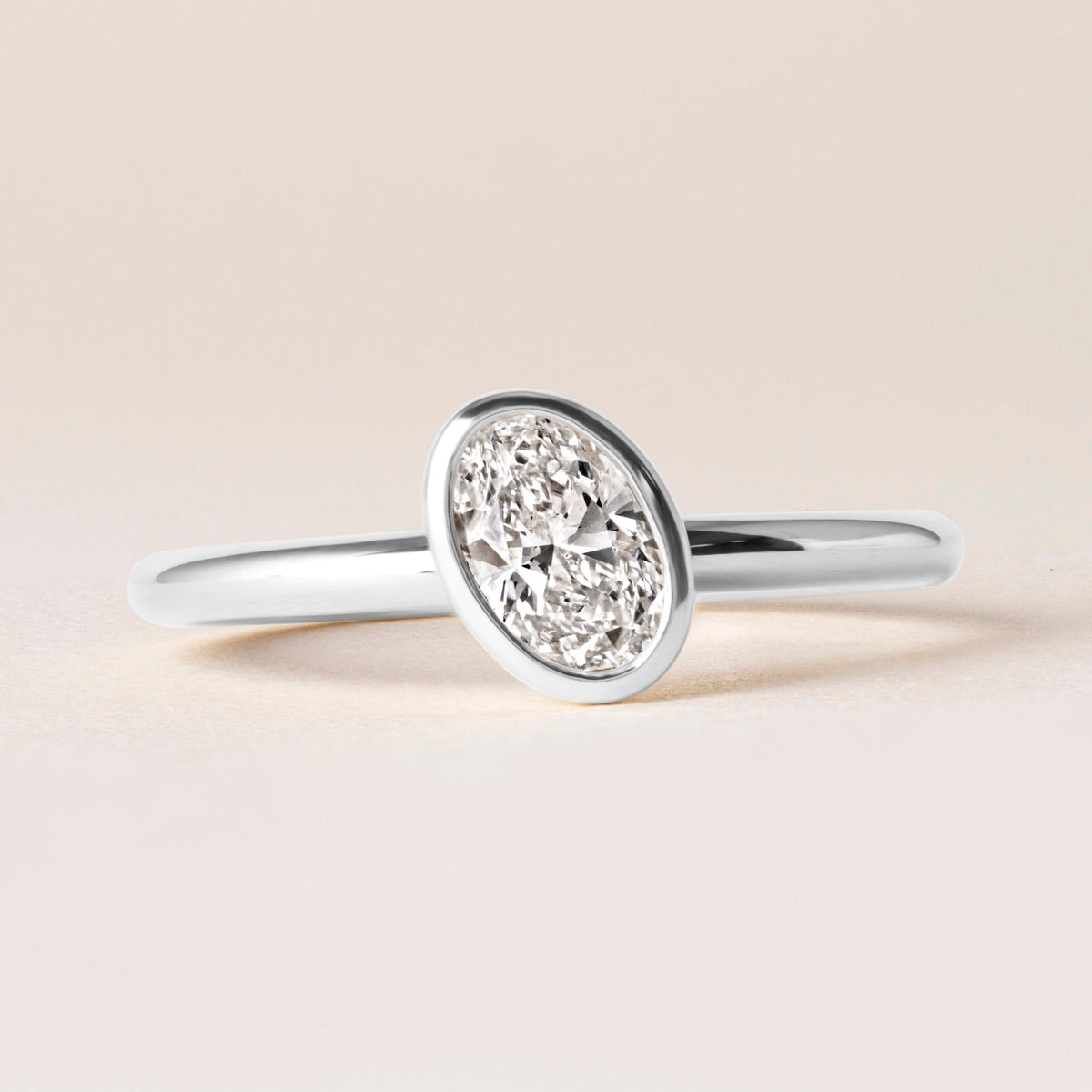 Offset Oval Lux Ring Ring ABB-710.3-OV-D-3  - Abtin & Co.