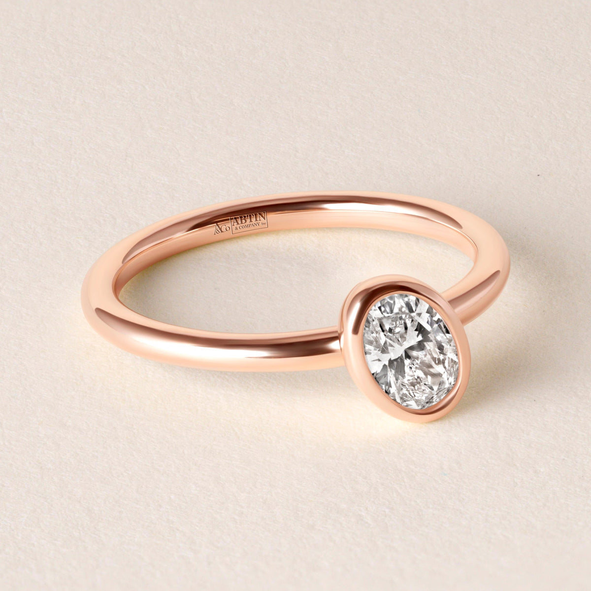 Offset Oval Lux Ring Ring ABB-710.3-OV-D-5  - Abtin & Co.