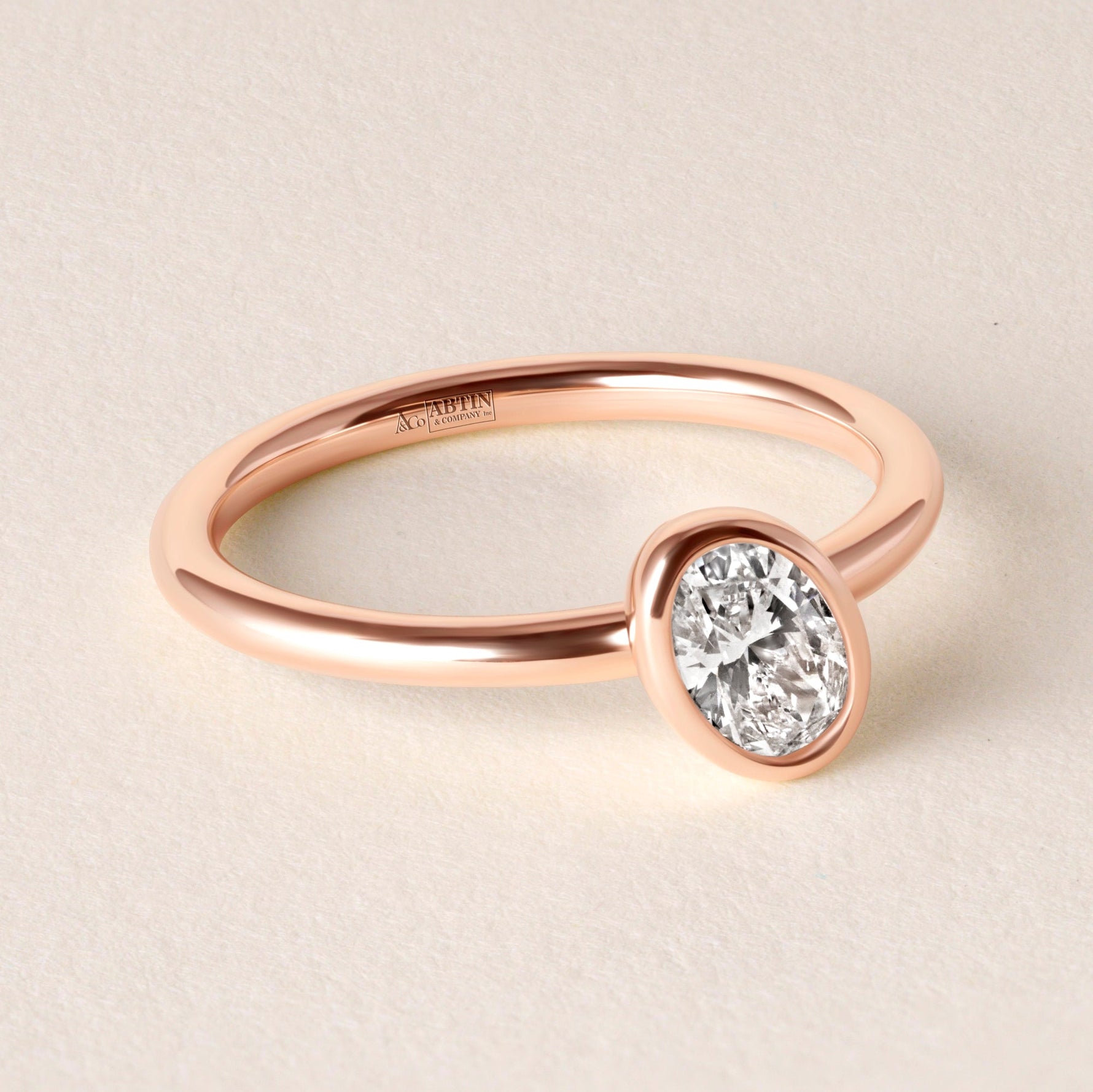Offset Oval Lux Ring Ring ABB-710.3-OV-D-5  - Abtin & Co.