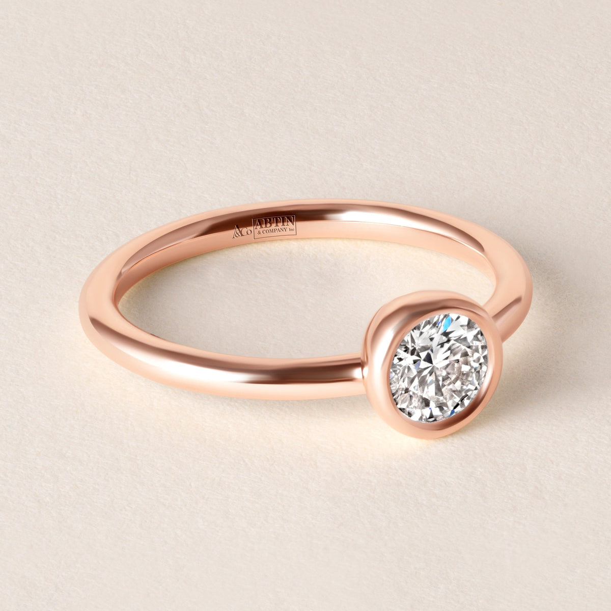 Offset Round Luxe Ring Ring ABB-710.3-RD-D-5  - Abtin & Co.