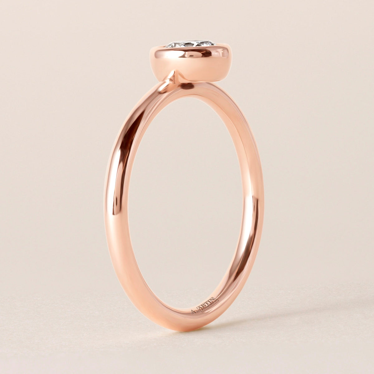 Offset Round Luxe Ring Ring ABB-710.3-RD-D-5  - Abtin & Co.
