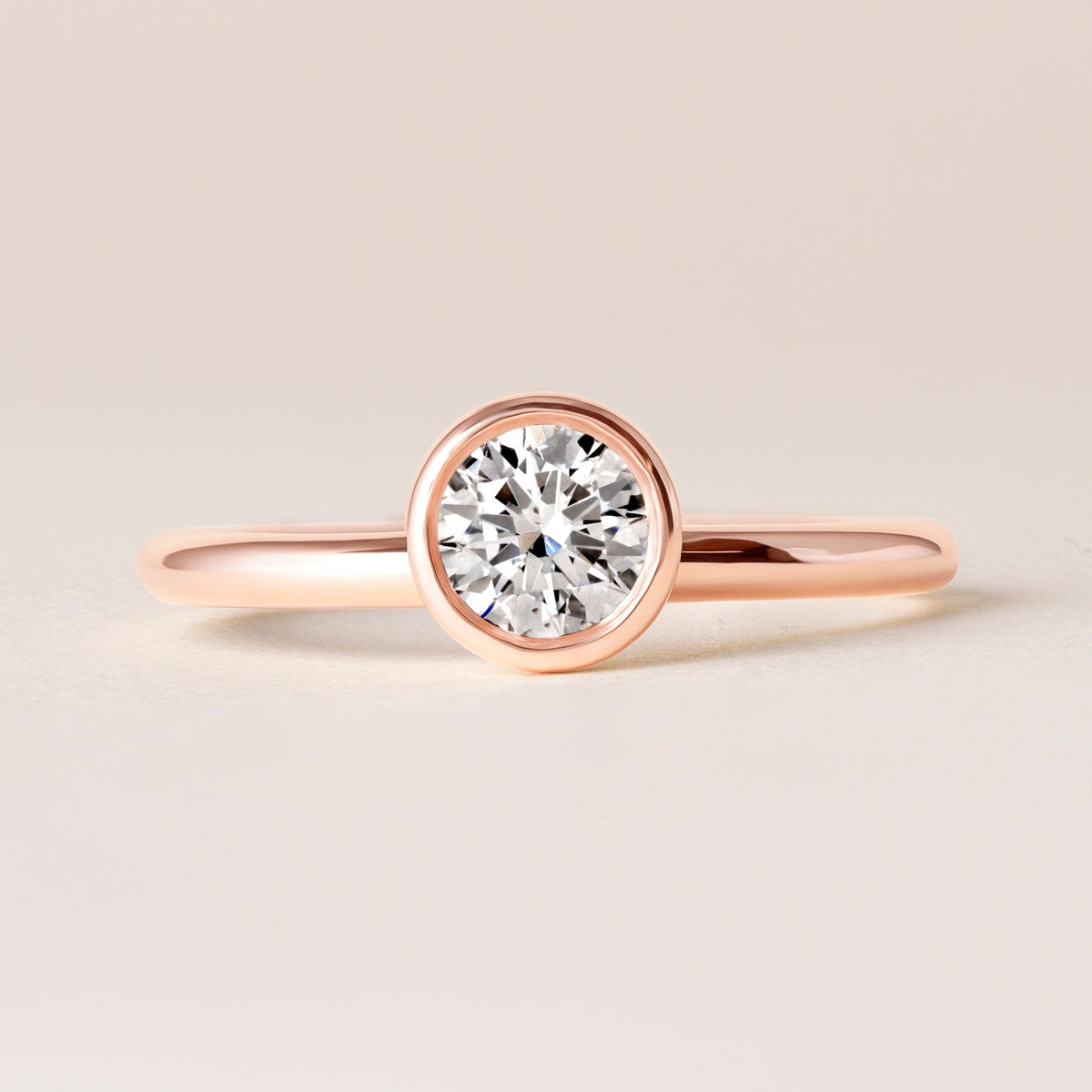 Offset Round Luxe Ring Ring ABB-710.3-RD-D-5  - Abtin & Co.