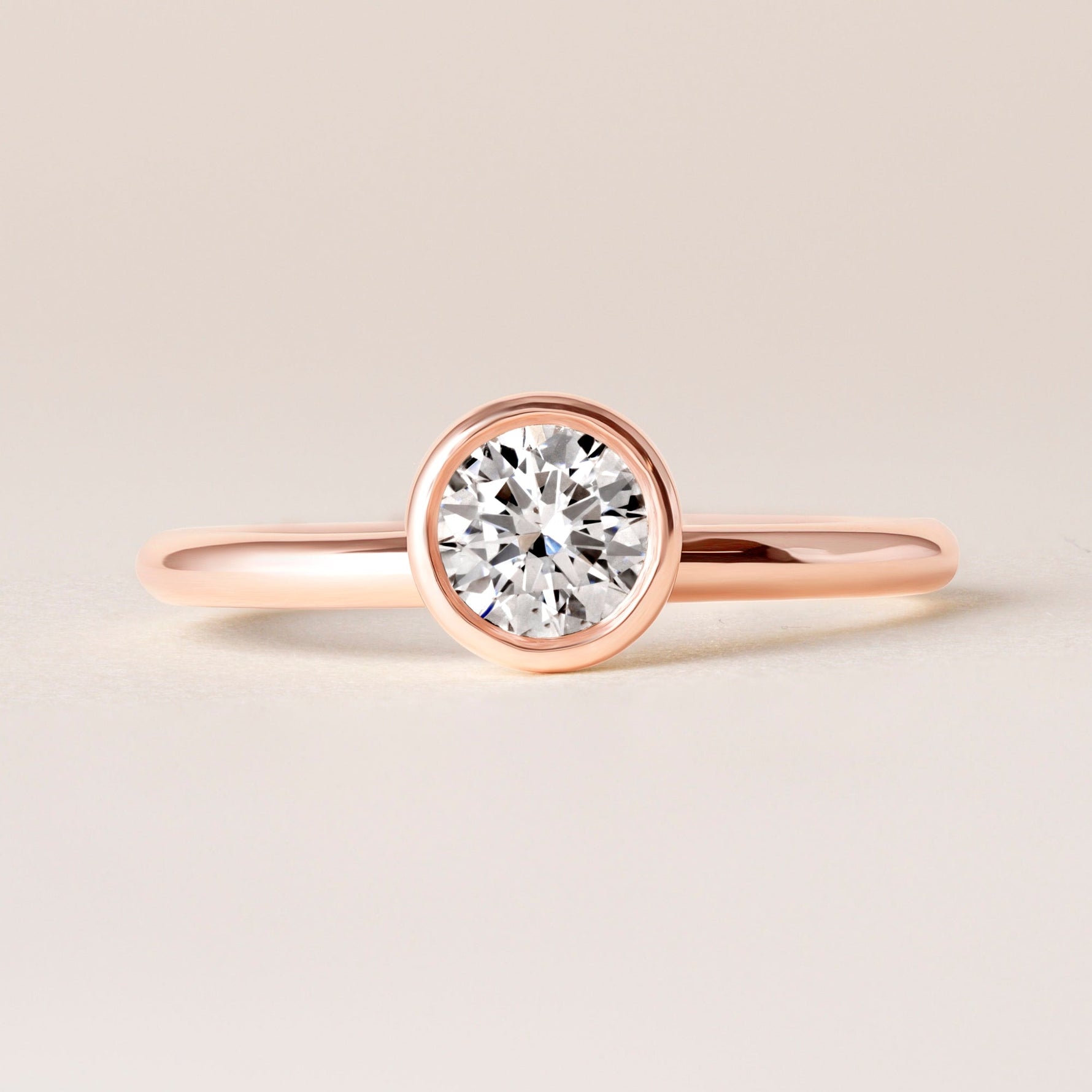 Offset Round Luxe Ring Ring ABB-710.3-RD-D-5  - Abtin & Co.