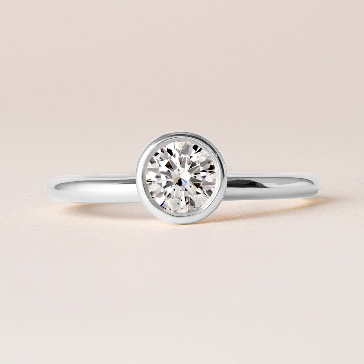 Offset Round Luxe Ring Ring ABB-710.3-RD-D-3  - Abtin & Co.