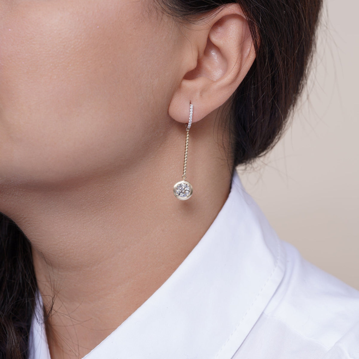 Riviera Round Cascade Drop Earrings Earring ABE-238V5-RD-LGD-1  - Abtin & Co.