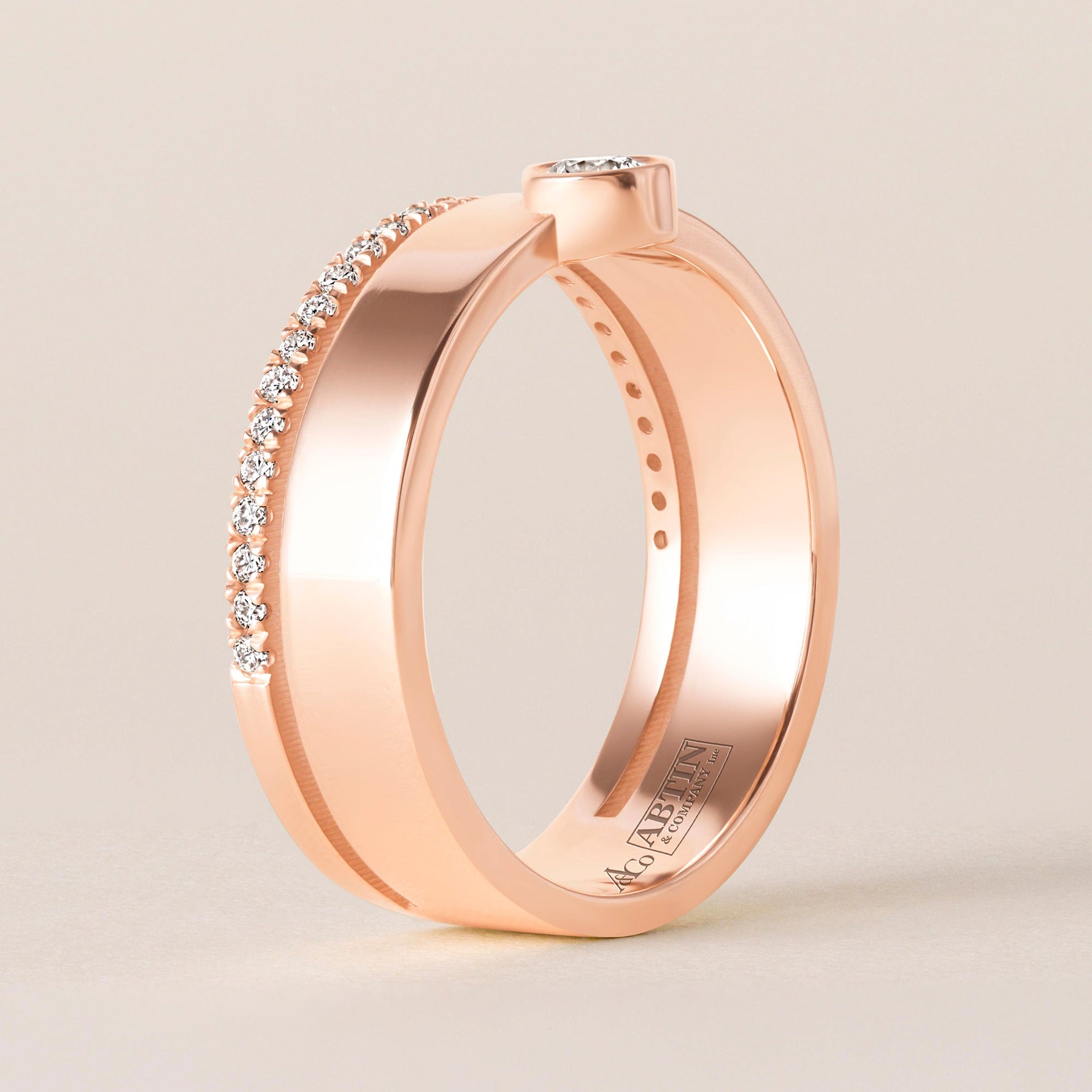 Round Élevé Band Ring ABB-713.1-V2-RD-D-5  - Abtin & Co.