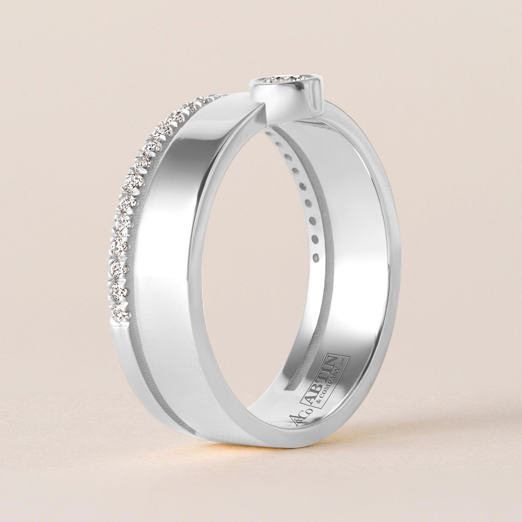 Round Élevé Band Ring ABB-713.1-V2-RD-D-3  - Abtin & Co.