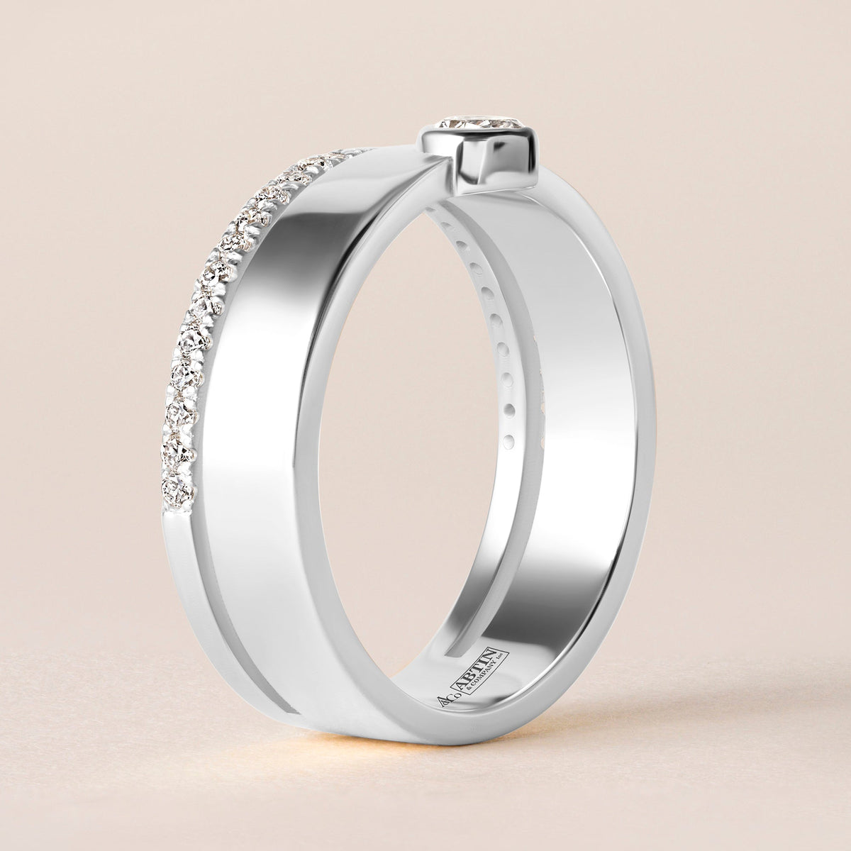 Vertical Pear Élevé Band Ring ABB-713.1-V2-PR2-D-5  - Abtin & Co.