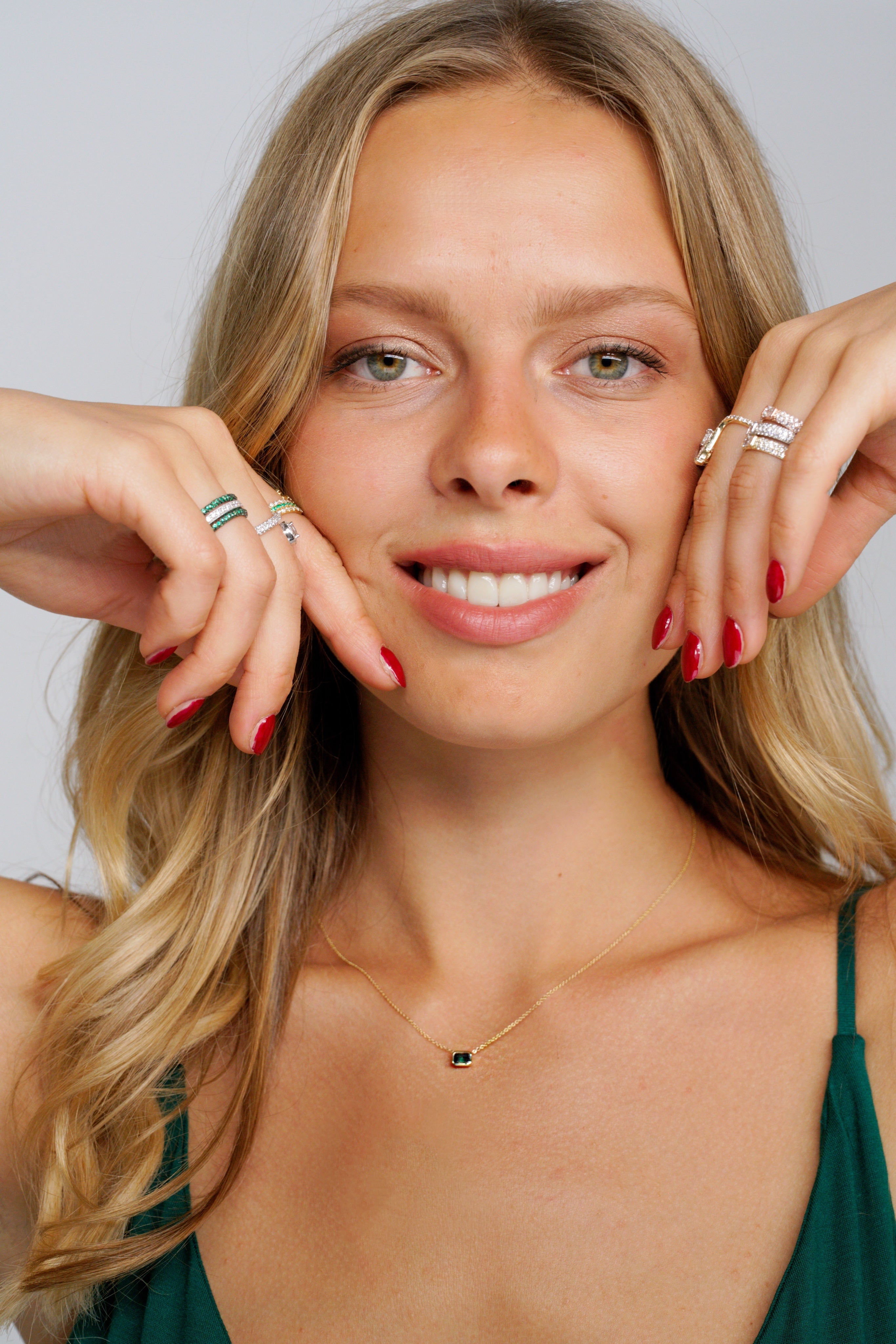 14K Gold Emerald Cut Diamond Bezel Necklace - Abtin & Company 